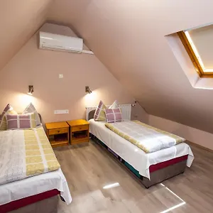 Cecey Apartament