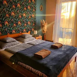 & Apartament